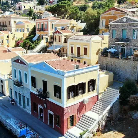 Moschos Mansion Semesterbostad Symi