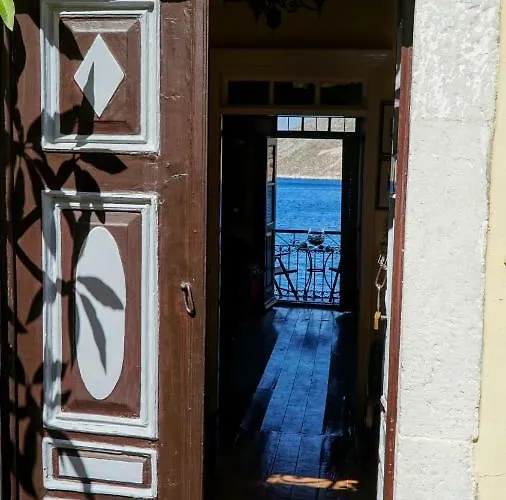 펜션 Moschos Mansion