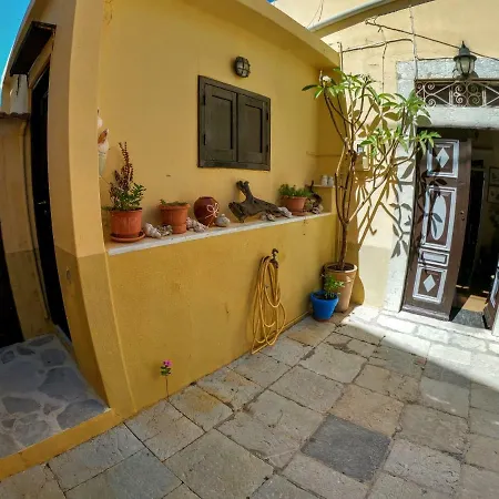 Moschos Mansion Ferienhaus *